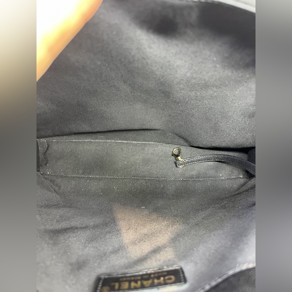 Chanel Caviar Pocket Large Tote - Picture 15 of 16